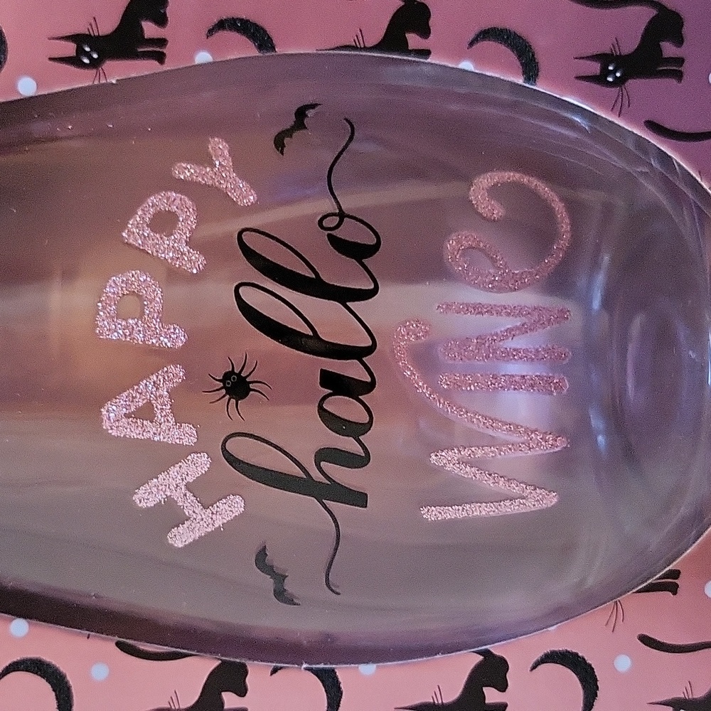 "Happy Hallo Wine" Glass & Press on Nail Set by Paris Hilton - Picture 4 of 4